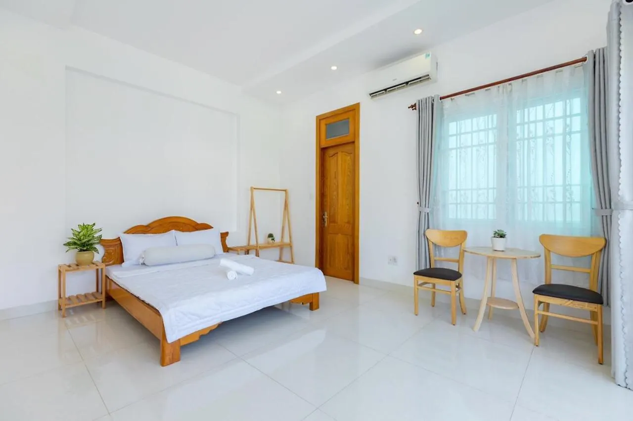 Villa 17 Van Cao - San Vuon Gan Bien Bai Sau Vung Tau Vietnam